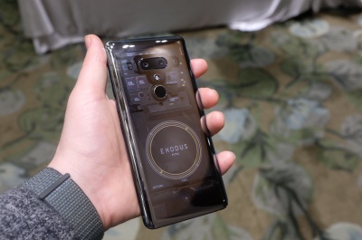 Блокчейн-смартфон HTC Exodus 1